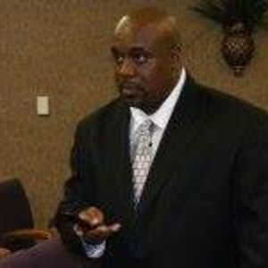 Meet your Posher, Kenneth